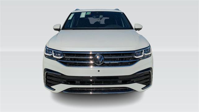 new 2024 Volkswagen Tiguan car, priced at $33,701