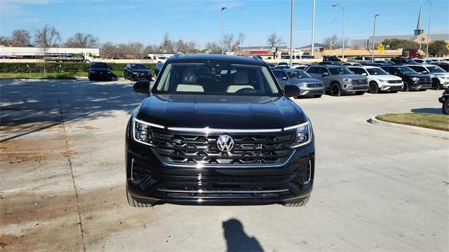 new 2025 Volkswagen Atlas car, priced at $53,555