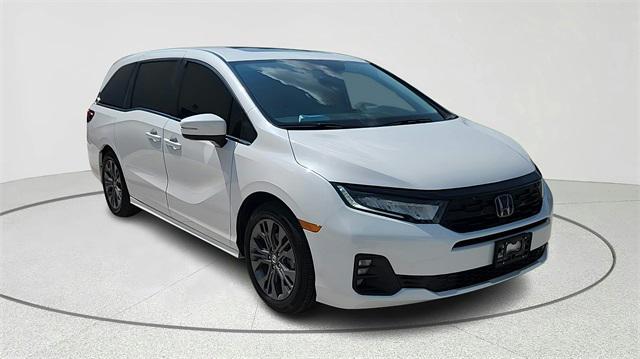 used 2025 Honda Odyssey car, priced at $42,998