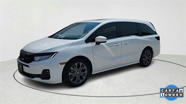 used 2025 Honda Odyssey car, priced at $41,996