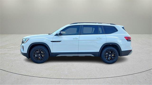 new 2025 Volkswagen Atlas car, priced at $45,939