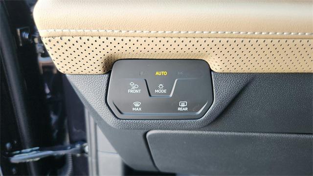 new 2026 Volkswagen Atlas Cross Sport car, priced at $39,901