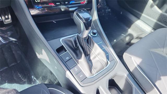 new 2025 Volkswagen Jetta car, priced at $24,461