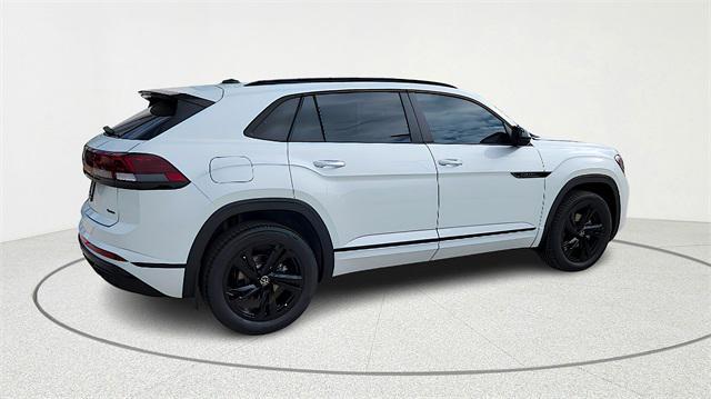 new 2026 Volkswagen Atlas Cross Sport car, priced at $52,826