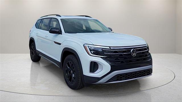 new 2025 Volkswagen Atlas car, priced at $50,001