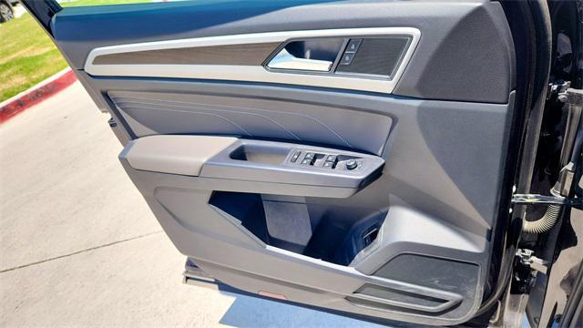 used 2021 Volkswagen Atlas car, priced at $24,888