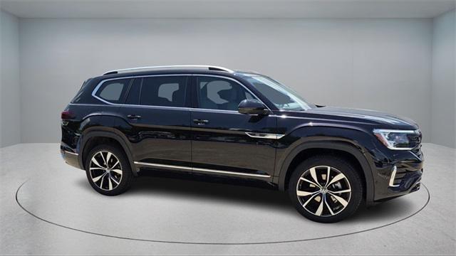new 2025 Volkswagen Atlas car, priced at $51,009