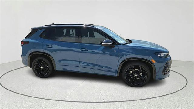 new 2025 Volkswagen Tiguan car, priced at $36,663