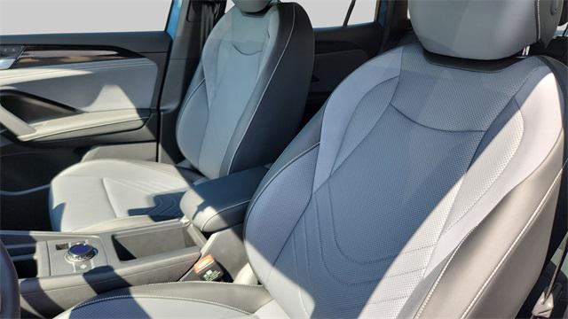 new 2025 Volkswagen Tiguan car, priced at $36,663