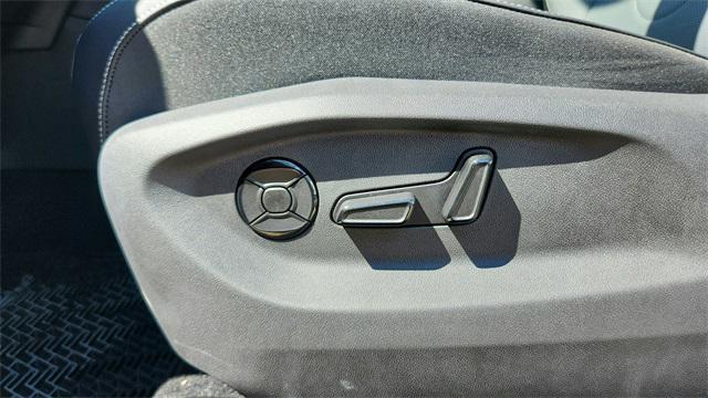new 2025 Volkswagen Tiguan car, priced at $36,663