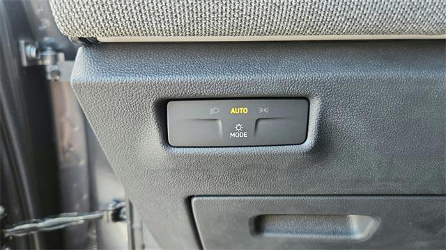 new 2025 Volkswagen Tiguan car, priced at $28,741