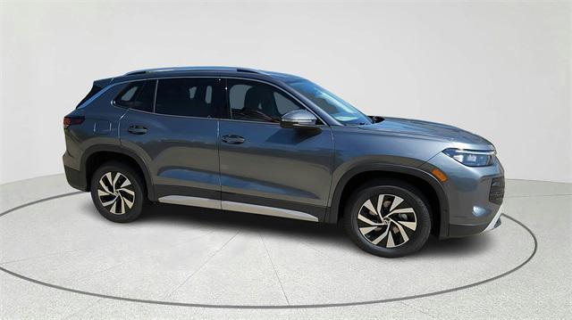 new 2025 Volkswagen Tiguan car, priced at $28,741