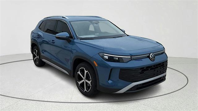 new 2025 Volkswagen Tiguan car, priced at $32,214
