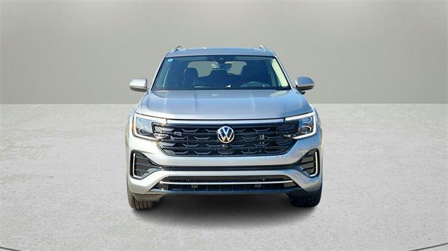 new 2025 Volkswagen Atlas car, priced at $53,333