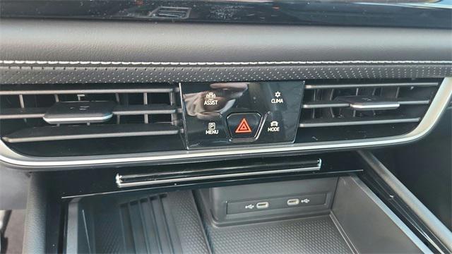 new 2026 Volkswagen Atlas car, priced at $45,886