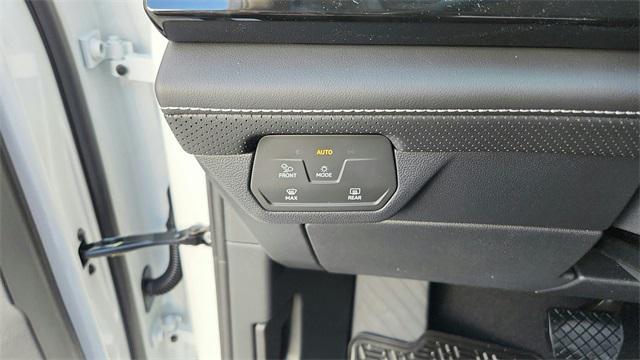 new 2026 Volkswagen Atlas car, priced at $45,886