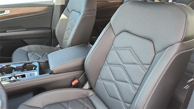 new 2026 Volkswagen Atlas car, priced at $45,886