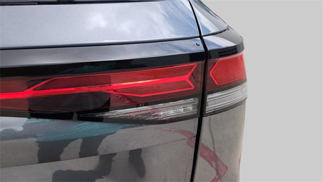 new 2025 Volkswagen Tiguan car, priced at $31,777