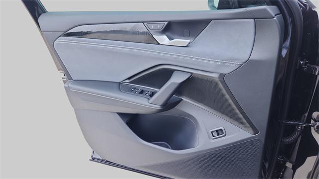 new 2025 Volkswagen Tiguan car, priced at $37,288