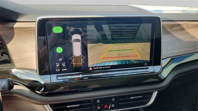 new 2025 Volkswagen Atlas car, priced at $46,009