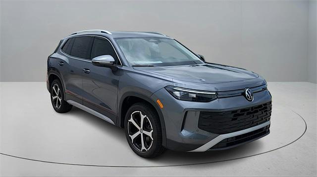 new 2025 Volkswagen Tiguan car, priced at $31,682