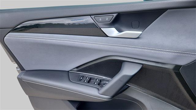 new 2025 Volkswagen Tiguan car, priced at $31,682