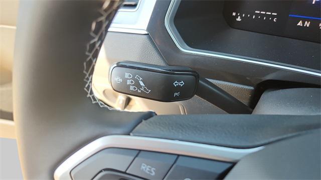 new 2024 Volkswagen Tiguan car, priced at $28,752