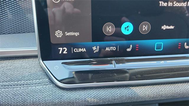 new 2025 Volkswagen Tiguan car, priced at $28,751