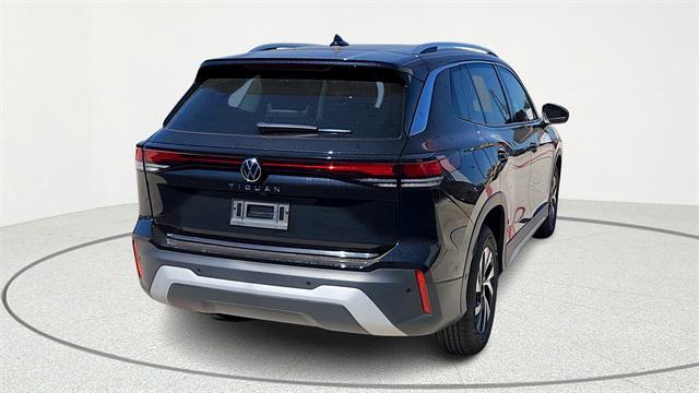 new 2025 Volkswagen Tiguan car, priced at $28,751