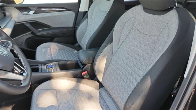 new 2025 Volkswagen Tiguan car, priced at $28,751