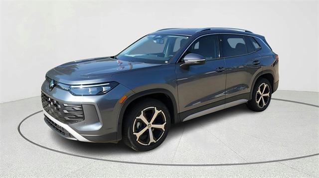 new 2025 Volkswagen Tiguan car, priced at $31,682