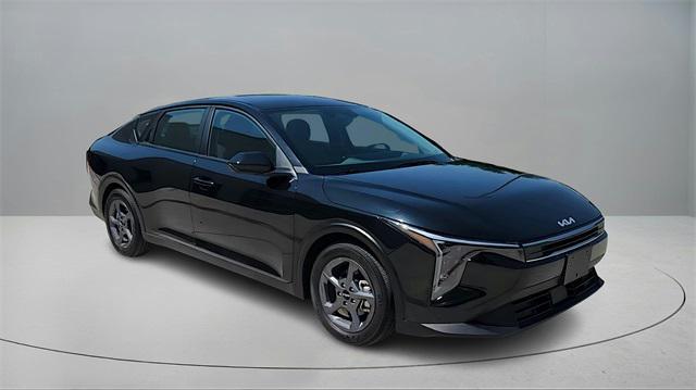 used 2025 Kia K4 car, priced at $21,500