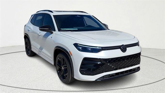 new 2025 Volkswagen Tiguan car, priced at $36,283