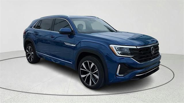 new 2025 Volkswagen Atlas Cross Sport car, priced at $50,435