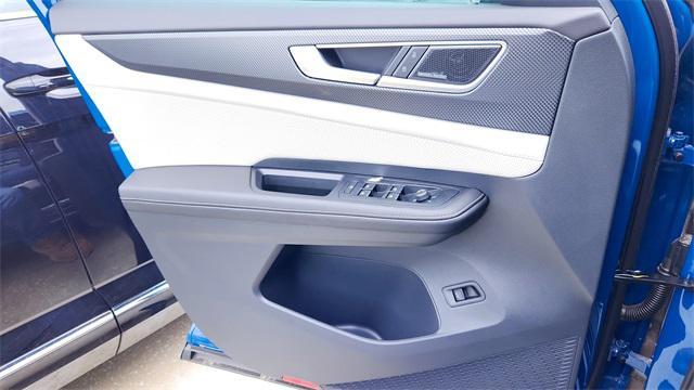 new 2025 Volkswagen Atlas Cross Sport car, priced at $50,935