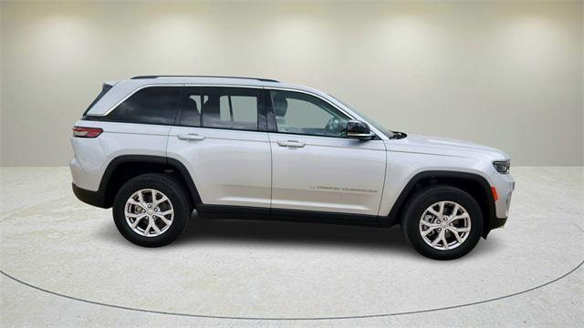 used 2022 Jeep Grand Cherokee car, priced at $31,500