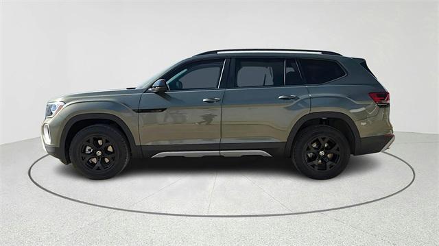 new 2025 Volkswagen Atlas car, priced at $44,502