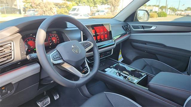 new 2025 Volkswagen Atlas car, priced at $44,502
