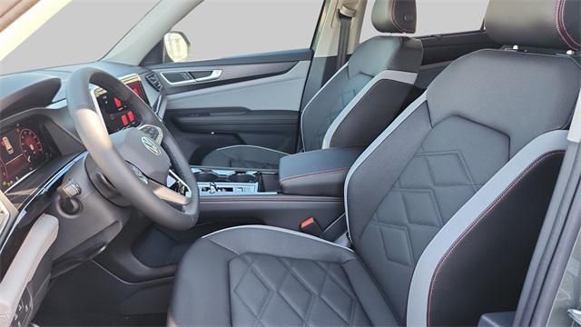 new 2025 Volkswagen Atlas car, priced at $44,502