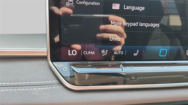 new 2025 Volkswagen Tiguan car, priced at $31,682