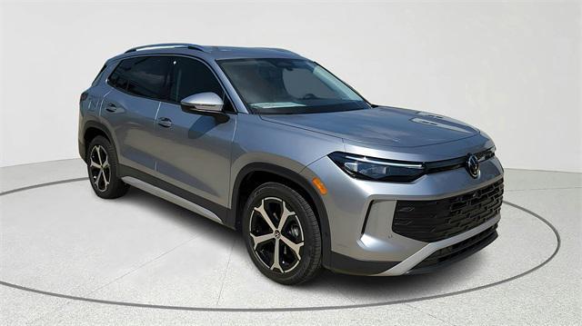 new 2025 Volkswagen Tiguan car, priced at $31,682