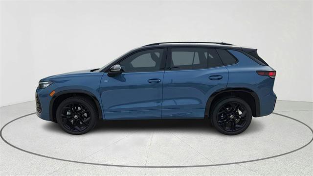 new 2025 Volkswagen Tiguan car, priced at $38,115
