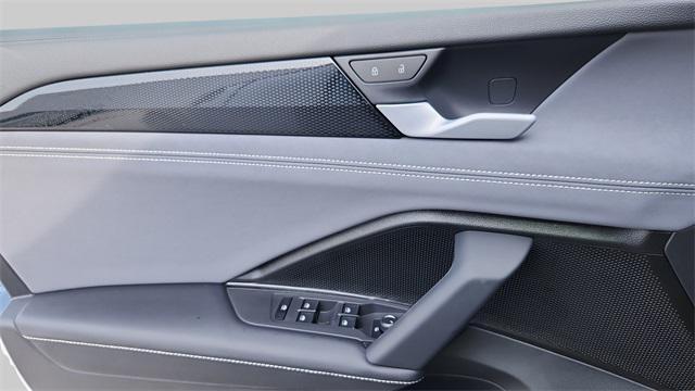 new 2025 Volkswagen Tiguan car, priced at $38,115