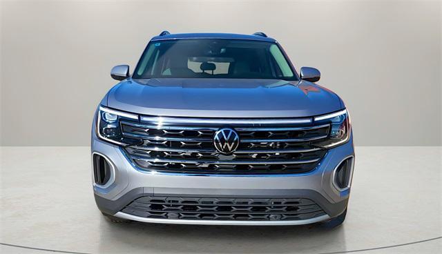 new 2025 Volkswagen Atlas car, priced at $37,555