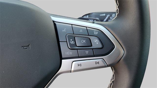 new 2025 Volkswagen Atlas car, priced at $38,992