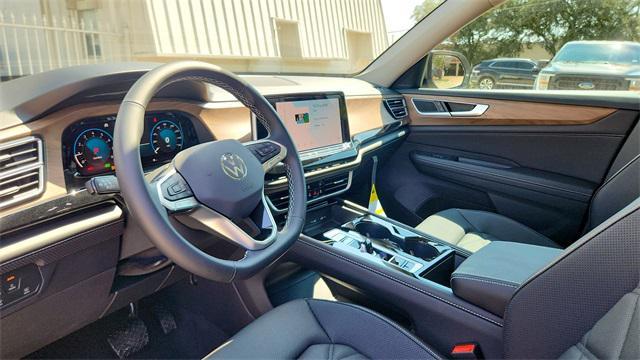 new 2024 Volkswagen Atlas car, priced at $41,173