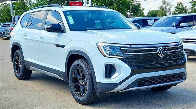 new 2025 Volkswagen Atlas car, priced at $44,502