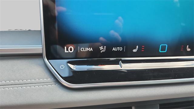 new 2025 Volkswagen Tiguan car, priced at $36,558