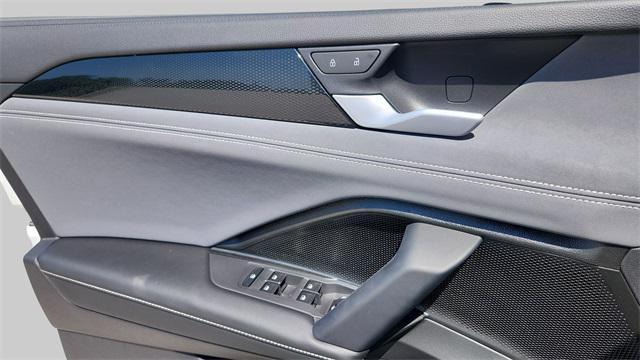 new 2025 Volkswagen Tiguan car, priced at $31,672