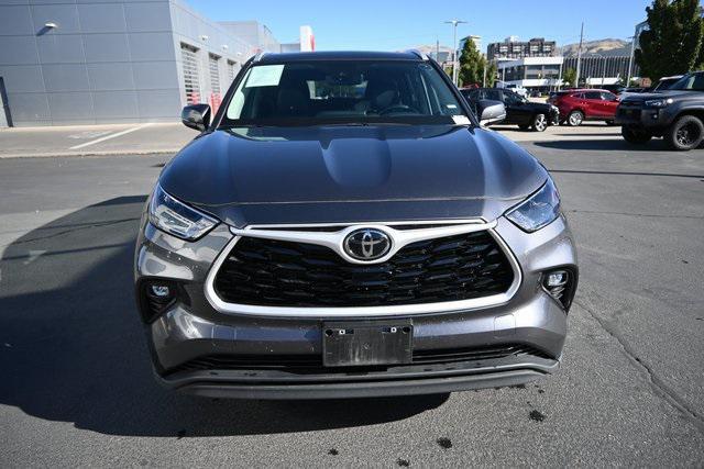 used 2024 Toyota Highlander car